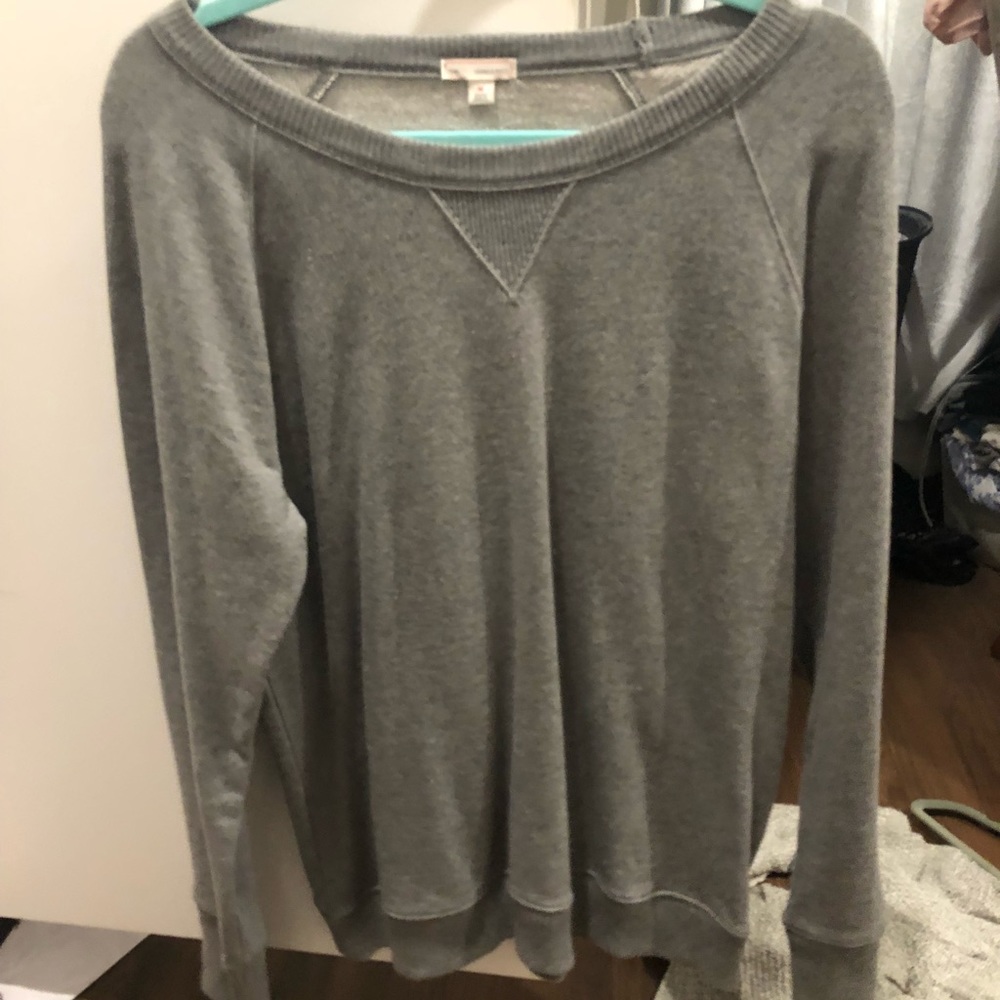 Sweatshirt